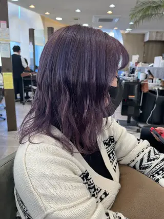 ミディアム カラー 佐藤 瑚碧のヘアスタイル