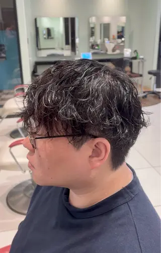 パーマ メンズ 駒野 晃のヘアスタイル