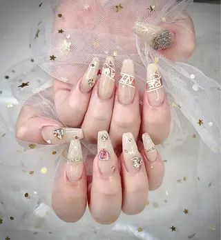 ネイル I-nailロング /ワンホン/キラキラのネイルデザイン