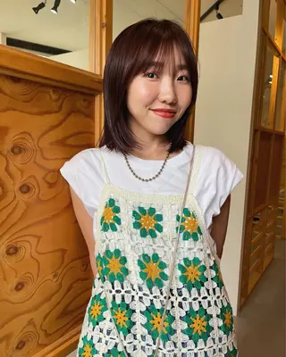 ミディアム カラー oma　袮次金 鈴香のヘアスタイル