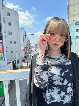 ミディアム 岸川 恭子のヘアスタイル