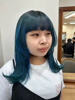 セミロング mayu ○のヘアスタイル