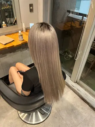 ロング カラー 川越ハイトーン🧸 Yumaのヘアスタイル