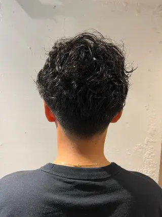 ショート パーマ メンズ 透明感カラー/ 髪質改善/レイヤーのヘアスタイル