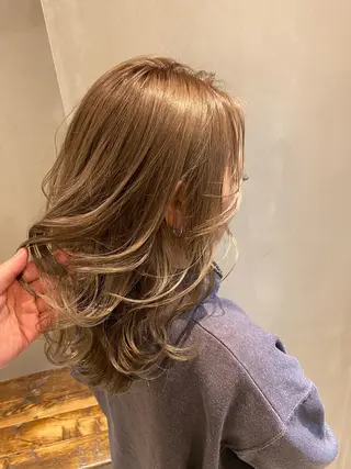 ミディアム 顔周りカット・相談 レイヤーも◎しずくのヘアスタイル