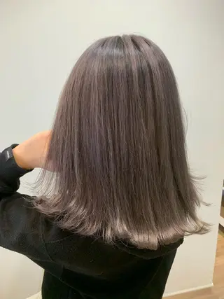 セミロング カラー 薄田 珠美のヘアスタイル