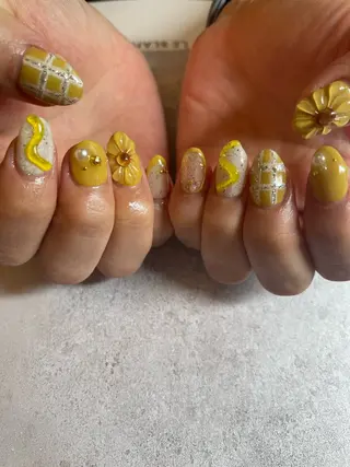 ネイル ulu🌼 nanaのネイルデザイン