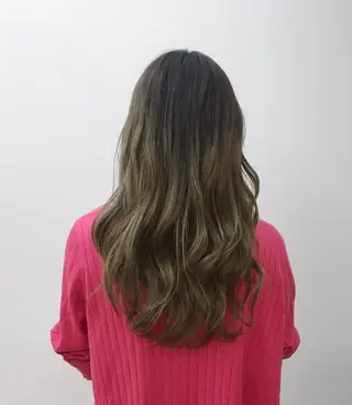 ロング カラー ブリーチカラー/ 岩破瑞希のヘアスタイル