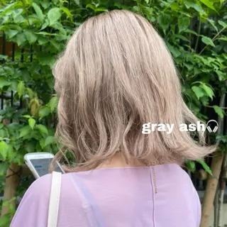 ミディアム ルナ|縮毛矯正 ×デザインカラー🥝のヘアスタイル