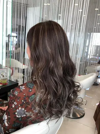 ミディアム カラー ヘアアレンジ 大塚 貴之のヘアスタイル
