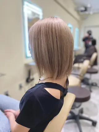 ミディアム カラー opus 店長大和 レイヤー/赤み消しのヘアスタイル