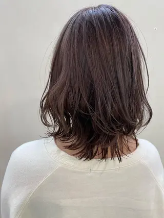 ミディアム カラー コテ巻き風パーマ🫧 麻尋のヘアスタイル