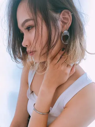 ショート カラー 小田 莉加子のヘアスタイル
