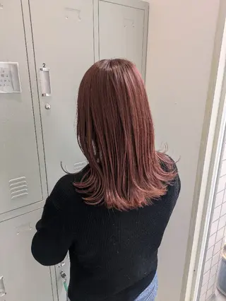 セミロング カラー MignonS所属・森下 栞奈のヘアスタイル