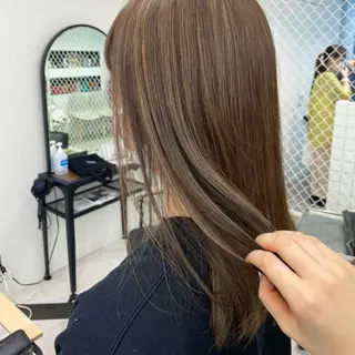 セミロング カラー mona/ ストレートスタイル✨のヘアスタイル