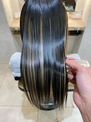 セミロング ⭐️⭐️縮毛矯正の スペシャリスト松本✨のヘアスタイル