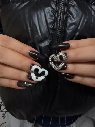 ネイル koyu 🩶のネイルデザイン