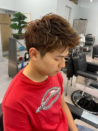 ショート カラー パーマ ヘアアレンジ メンズ フェードモデル限定 🔥高円寺Maiのヘアスタイル