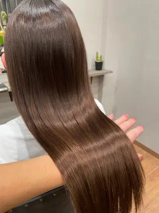 ロング カラー 鵜飼 真伍のヘアスタイル