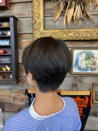 ショート カラー 川崎 かなでのヘアスタイル