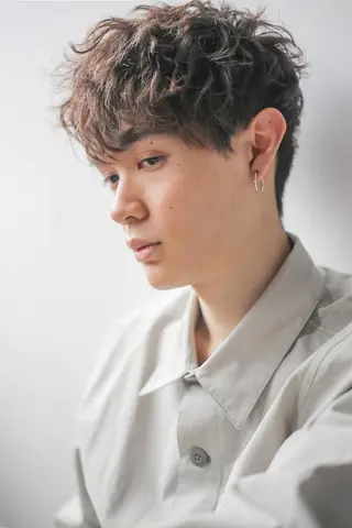 ショート パーマ メンズ ✨ブリーチなし透明感 池袋 水野のヘアスタイル