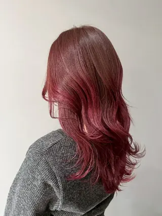 セミロング カラー piLLon 心斎橋のヘアスタイル