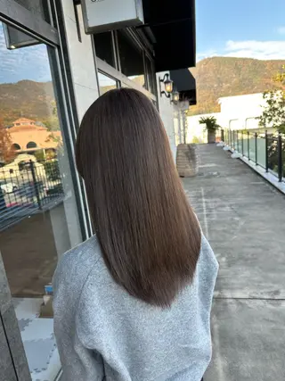ロング カラー 鵜飼 真伍のヘアスタイル