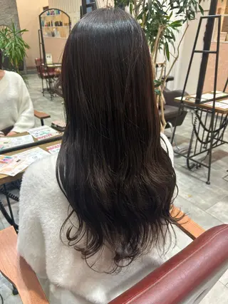 ロング YUKINO 梅田 カットモデル募集中のヘアスタイル