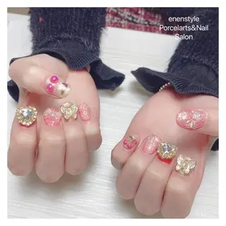 ショート ネイル 👑enen style👑のネイルデザイン