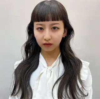 ロング カラー ダウンパーマ 【sity.ザイク】のヘアスタイル