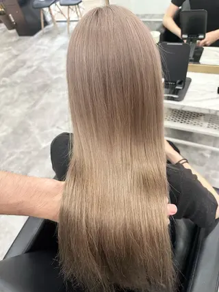 セミロング カラー ROSEL末吉 海渡のヘアスタイル