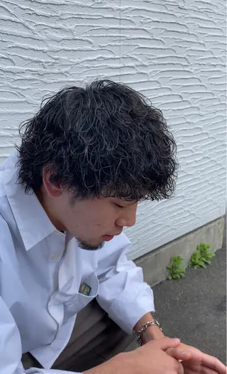 ショート パーマ メンズ 村上 楓弥のヘアスタイル