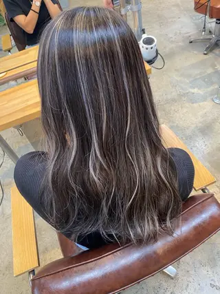 セミロング カラー 🌼ハイライト透明感 🌼maiのヘアスタイル