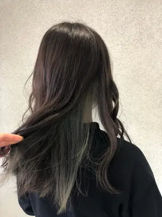 ロング カラー 阿部 美咲のヘアスタイル