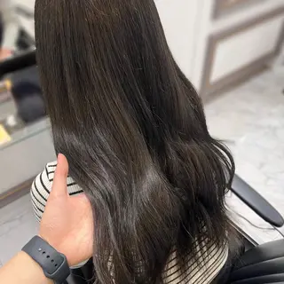 ロング カラー THE  ESCALA表参道所属・Hana🌷/ 透明感/艶髪/表参道のヘアスタイル