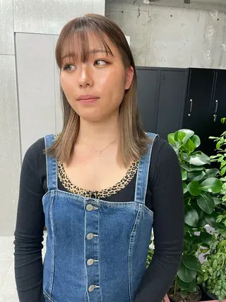 ミディアム MIFA レイヤー／パーマのヘアスタイル