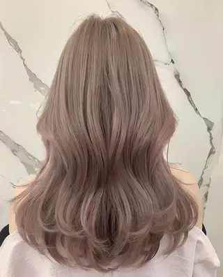 セミロング カラー 🧸髪質改善ケアカラ ー/アイドル前髪🧸のヘアスタイル