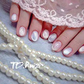 ミディアム めぐみのネイルサロン スタッフ練習のネイルデザイン