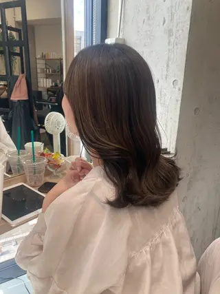 ミディアム ✨色持ちの良い艶 カラー✨蟹江真世のヘアスタイル