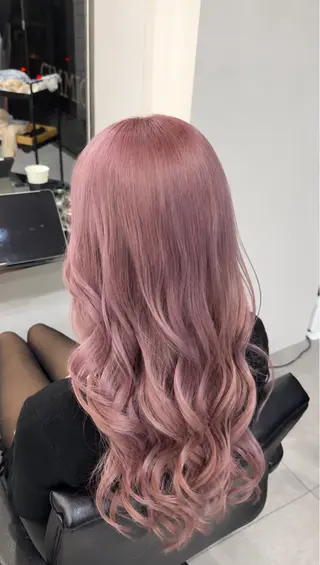 ロング カラー 蔭山 幸奈のヘアスタイル