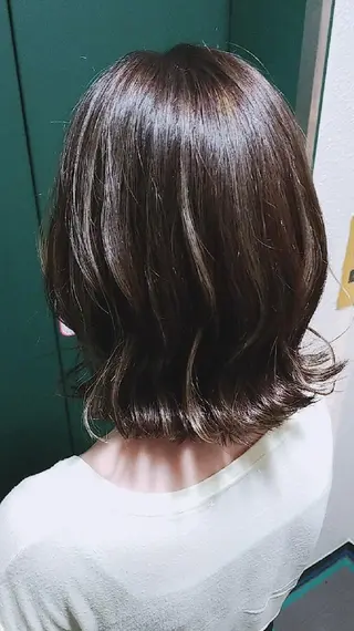 カラー ミディアム すずき えりのヘアスタイル