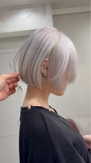 ショート ブリーチ指名🥇/ ボブ/HISAKIのヘアスタイル