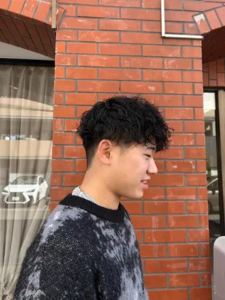 ショート パーマ メンズ 保坂 駿太郎のヘアスタイル