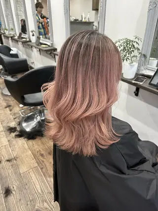 ミディアム バレイヤージュ 隅中秀弥のヘアスタイル