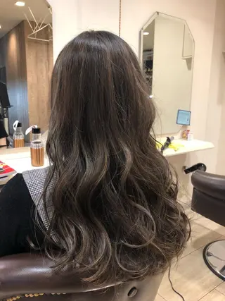 カラー 森澤 一也のヘアスタイル