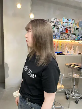 セミロング カラー 前橋 姫奈のヘアスタイル