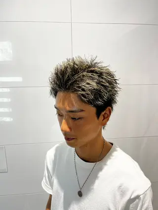 ショート 辻 日向のヘアスタイル