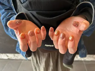 ミディアム RISE所属・RISE 実紗のネイルデザイン