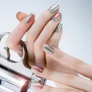 ネイル elu :nail&eyeのネイルデザイン