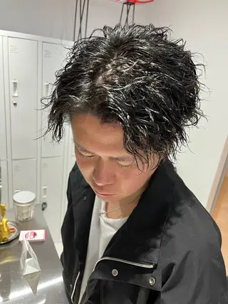 ショート パーマ メンズ 波巻きスパイラル🌀 新潟/万代/山下優のヘアスタイル
